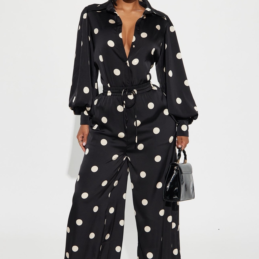 Polka Dot Black two piece set! New!